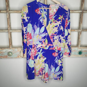 EUC Yumi Kim Medium Floral Boho V neck One Piece Romper